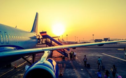 prendre l'avion avec des enfants