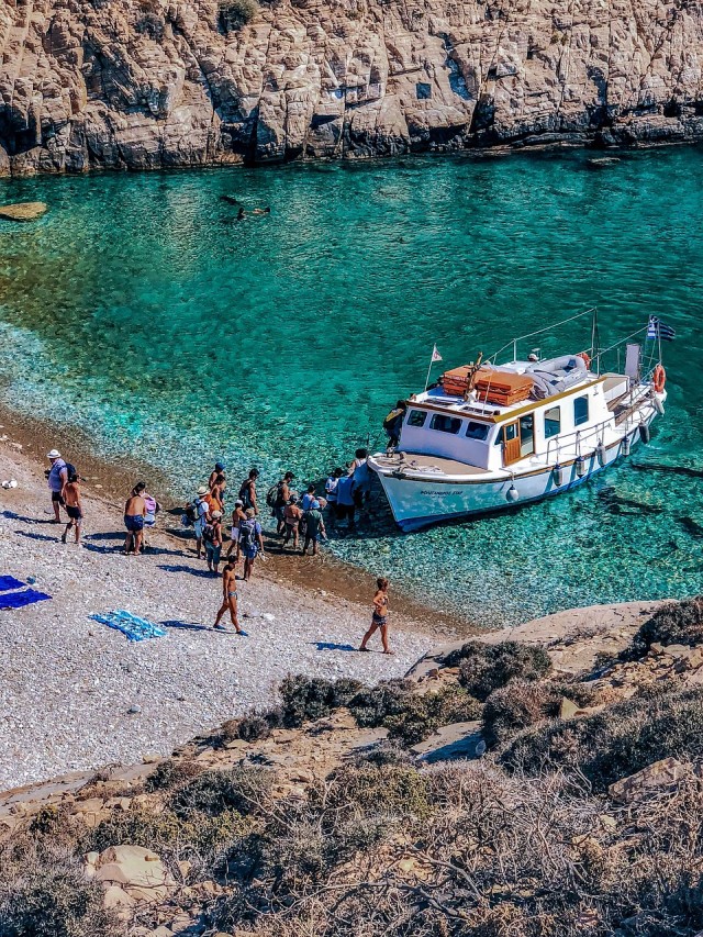 Plage de Folegandros