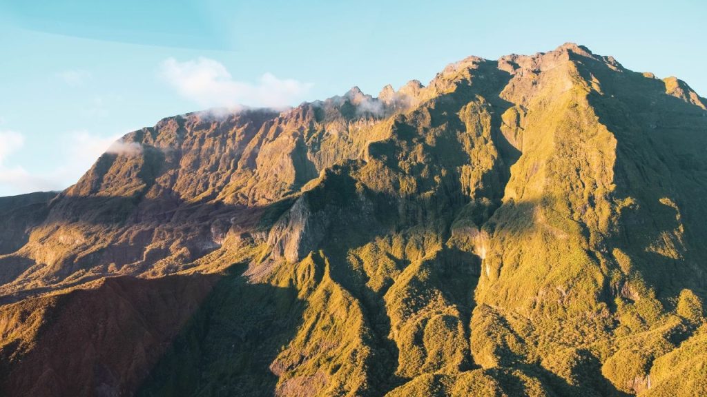 Survoler l'île de la Réunion en hélicoptère